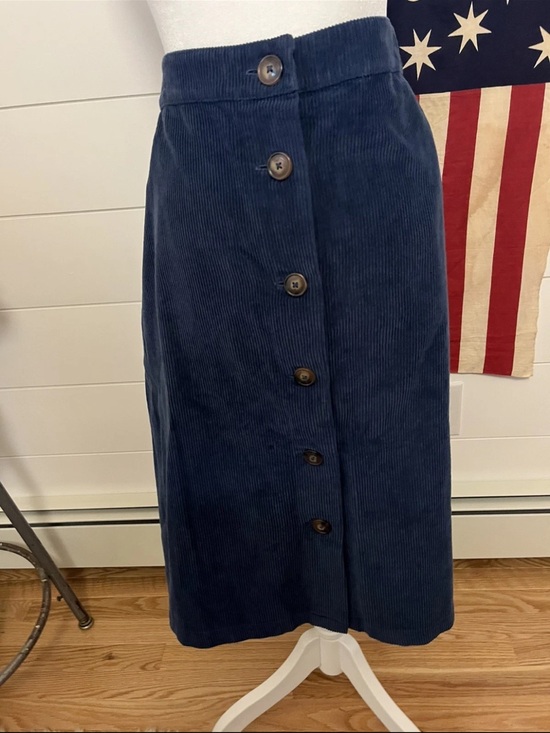 The vermont country store Dresses & Skirts - The Vermont Country Store 1X Blue Corduroy Skirt Buttons Pockets Modest Pull On